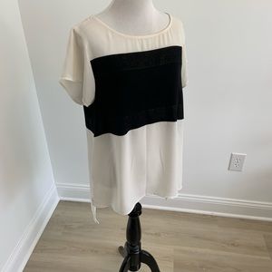 Express B&W Top